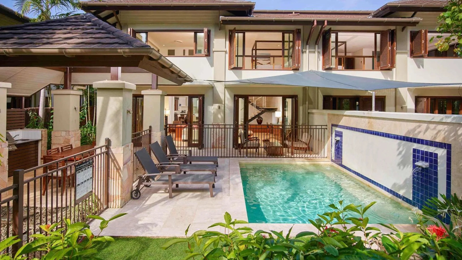 Pullman Port Douglas Sea Temple Resort And Spa