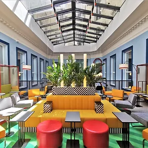 https://netizen-budapest-centre.inbudapesthotels.com