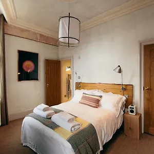 https://the-culpeper-bedrooms.brighton-hotels-england.com