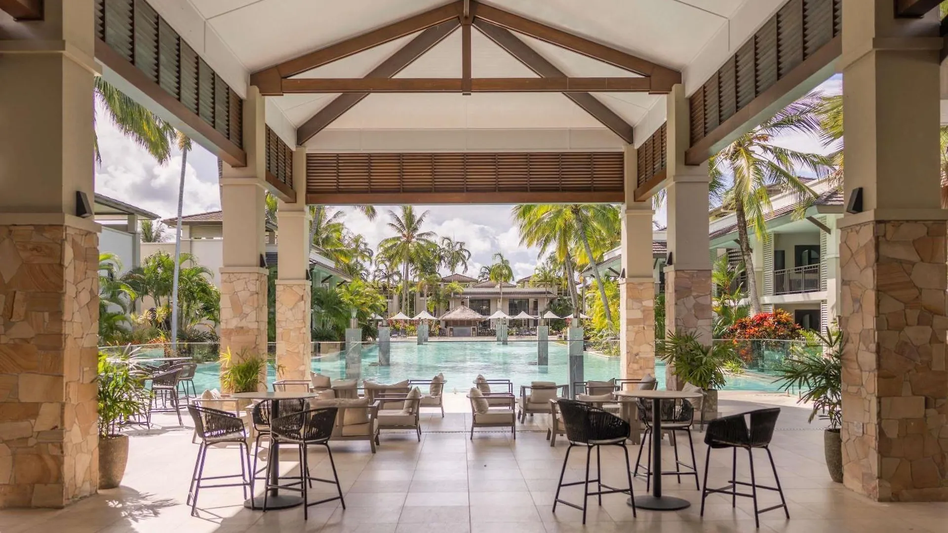 Pullman Port Douglas Sea Temple Resort And Spa